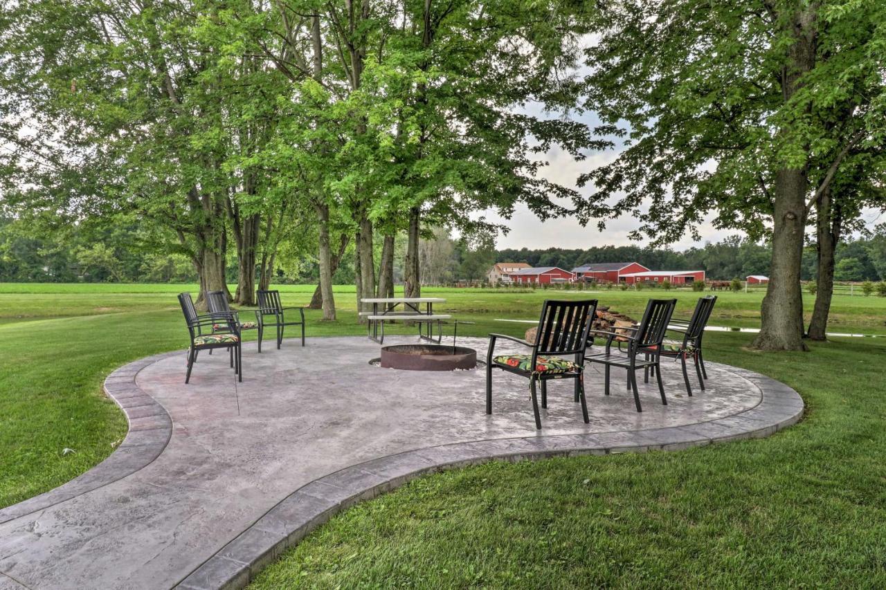 Cozy Haven Of Rest Home With Amish Country Views! Shipshewana Kültér fotó